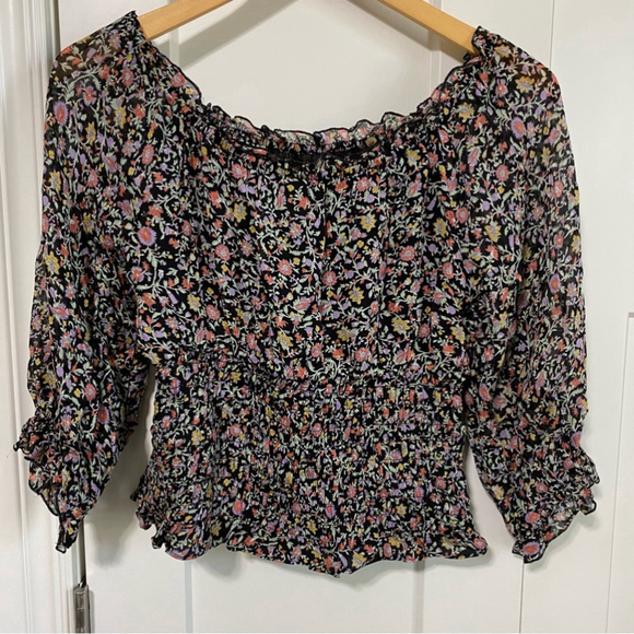 Anthropologie Lucia off the shoulder smocked floral top size small - Picture 2 of 7